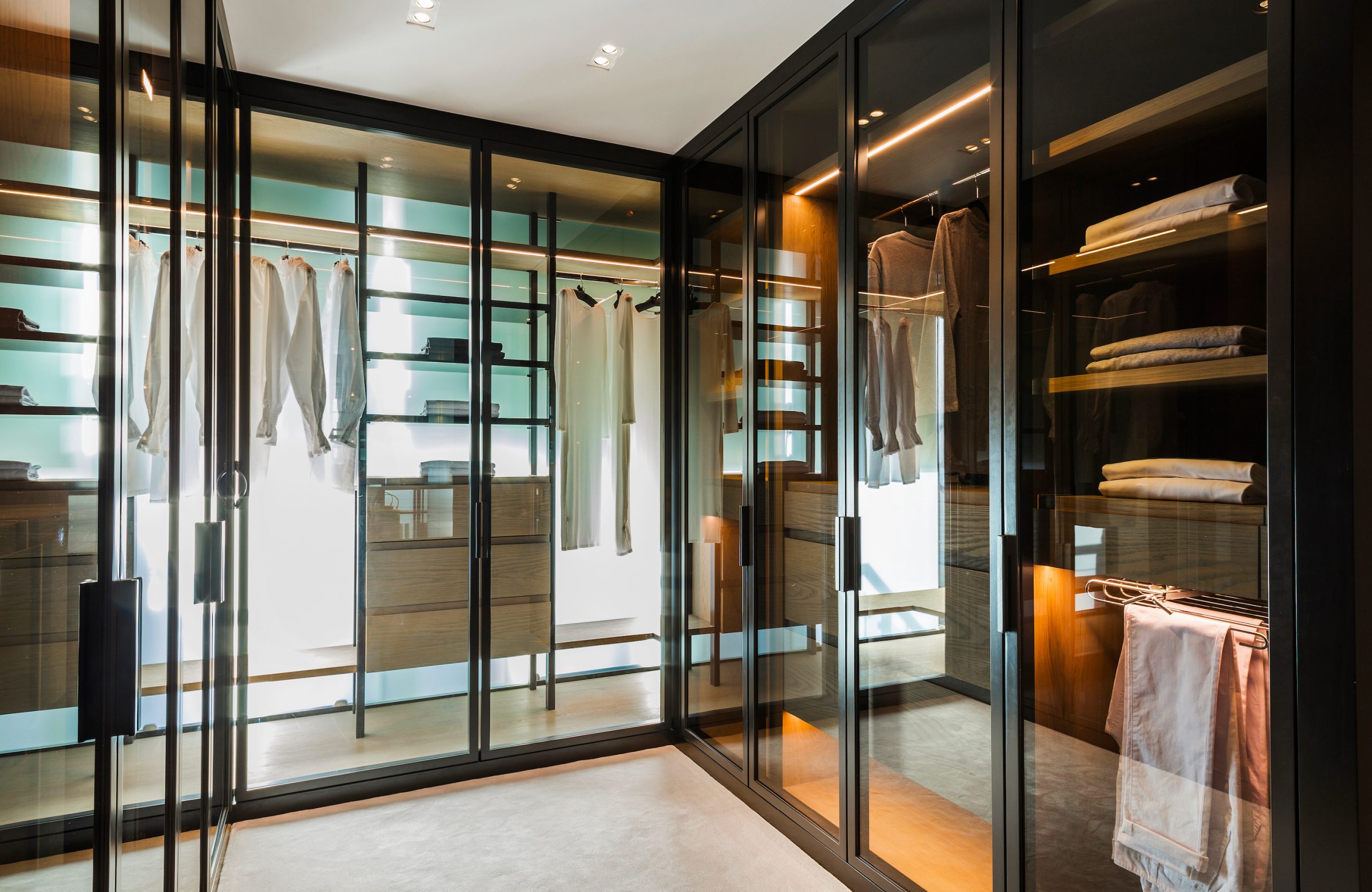 Hampstead Penthouse - Bespoke Glass and Metal Dressing Room - Overview