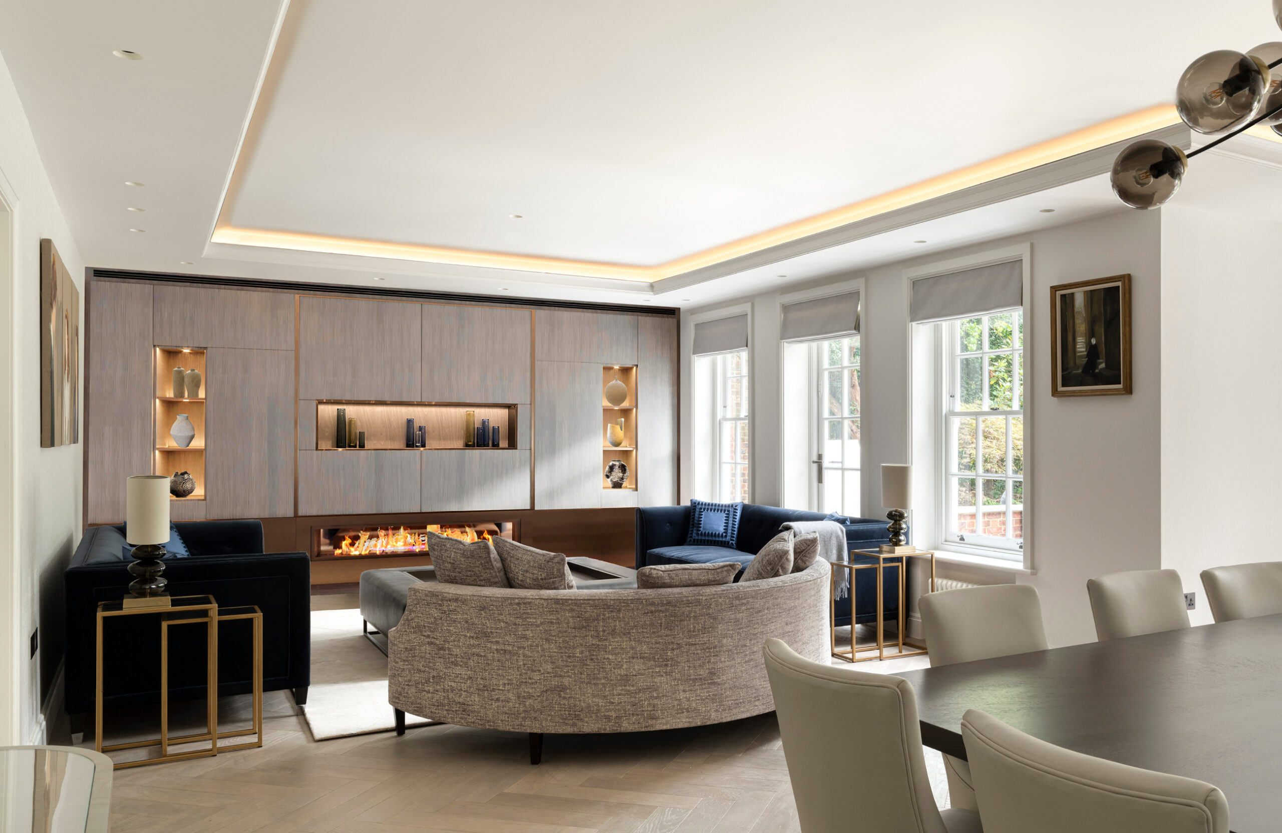 Dining and Reception Room - Bar unit with integrated fireplace