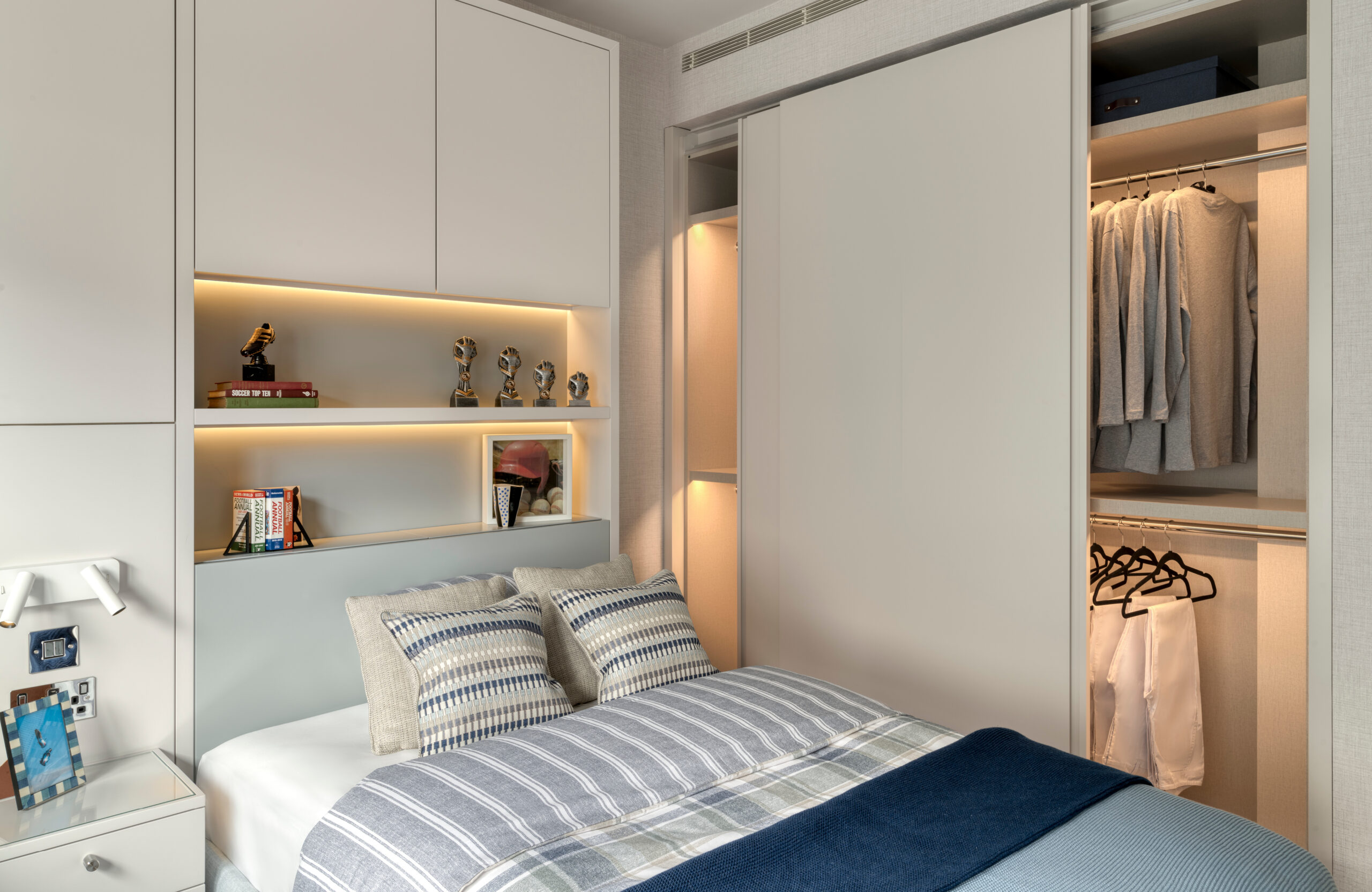 LLI Design - Notting Hill - London - Childrens Bedroom - Bespoke Sliding Door Wardrobe - Open