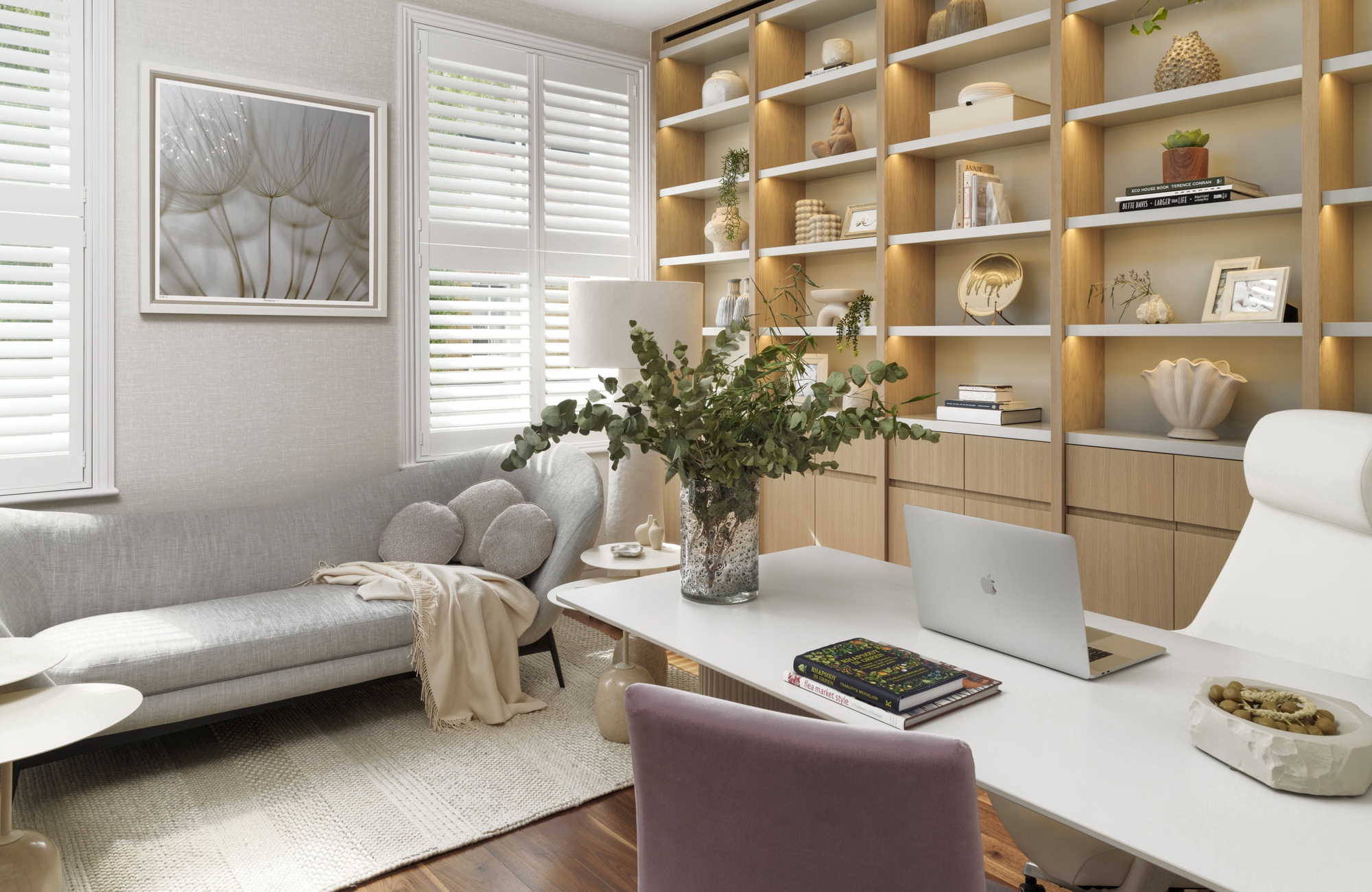 Chelsea Townhouse - LLI Design - Home Office - Bespoke oak shelving Chelsea Townhouse - LLI Design - Home Office - Overview 3